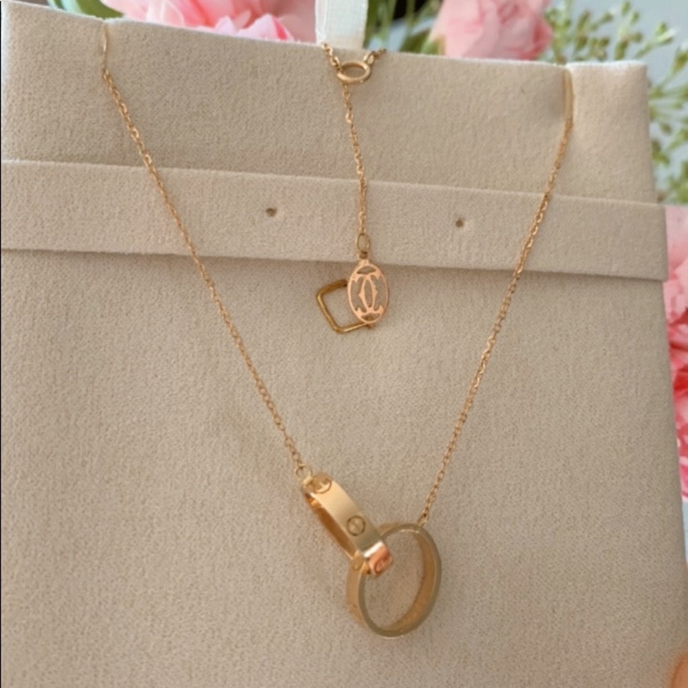 ❤️SOLD❤️ Interlocking Necklace Saudi gold